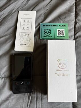 Funny Panda Translator - Black Portable AI Voice Translator